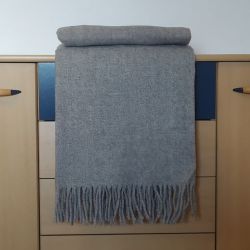  Hochwertige graue Kuscheldecke aus 100% Merinowolle – Wolldecke / Plaid 140x200 cm, fig. 3 
