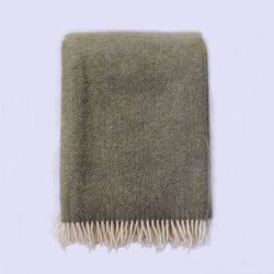  Olive Green Herringbone Throw Blanket — 100% New Zealand Wool, 140x200 cm (55x79″), Eco-Friendly, Fringed, for Sofa or Bed, fig. 2 