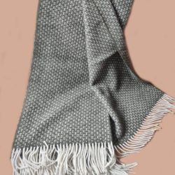  Dark Green 100% Pure Wool Throw Blanket with White Fringe, 140x200 cm (55x79 in), fig. 2 
