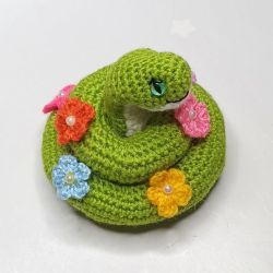 Amigurumi Schlange - Häkel-Kuscheltiere