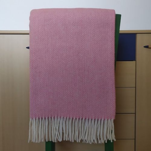  100% New Zealand Wool Throw Blanket – Pink, 140×200 cm (55″×79″) Herringbone, fig. 1 