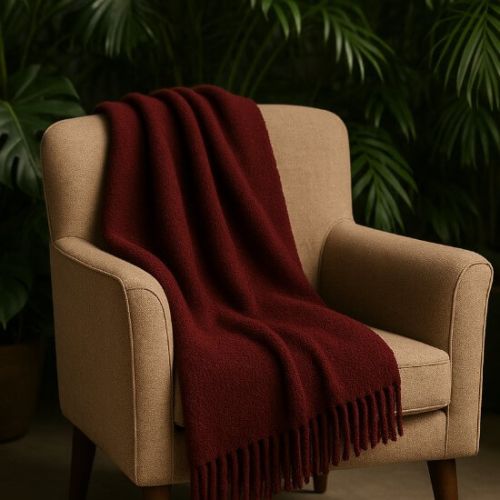  Dark Red Wool Throw Blanket with Fringe 55x79 in (140x200 cm) - Bouclé Throw, fig. 3 